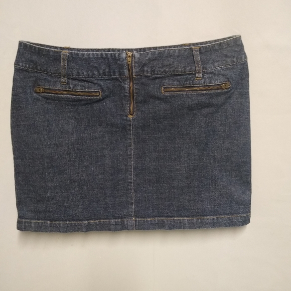Old Navy Dresses & Skirts - Short skirt old Navy denim shirt